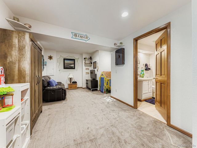 8436 Pierson Ct, Arvada, CO 80005