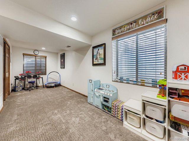 8436 Pierson Ct, Arvada, CO 80005