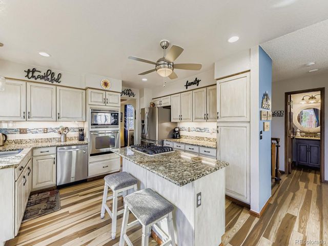 8436 Pierson Ct, Arvada, CO 80005