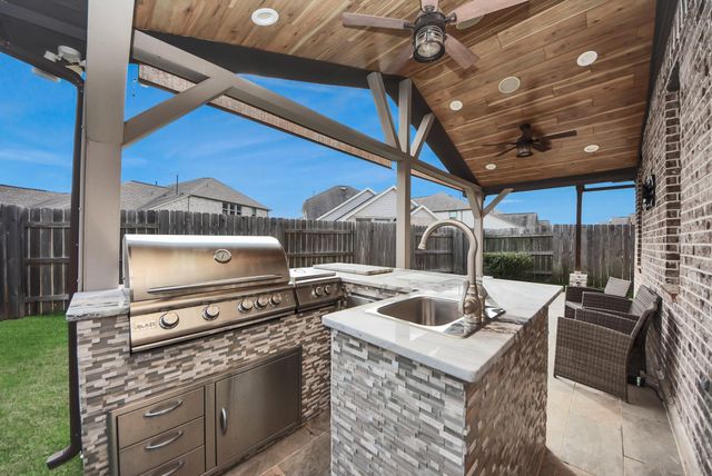 6110 Dovetail Cliff Court, Katy, TX 77493