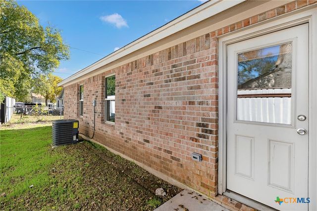 1216 N 18th Street, Killeen, TX 76541