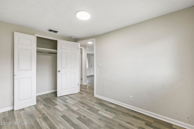5246 DEVRON Drive, Jacksonville, FL 32209
