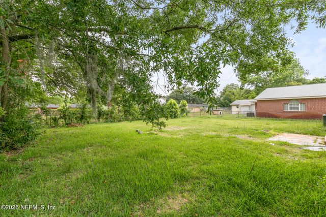 5246 DEVRON Drive, Jacksonville, FL 32209