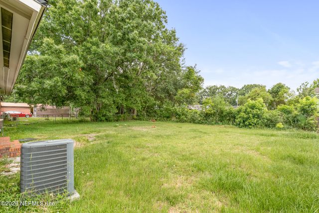 5246 DEVRON Drive, Jacksonville, FL 32209