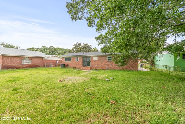 5246 DEVRON Drive, Jacksonville, FL 32209