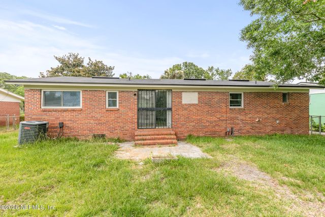 5246 DEVRON Drive, Jacksonville, FL 32209