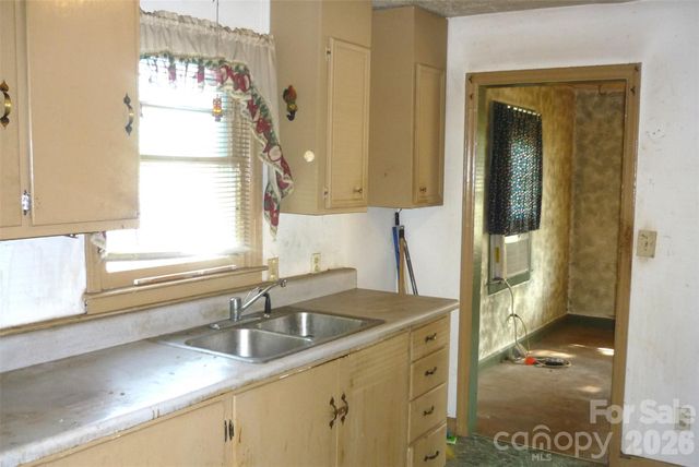 407 N Pear Street, Gastonia, NC 28054