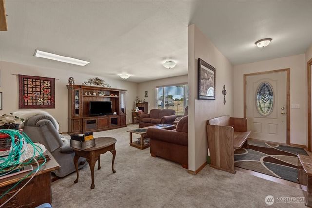 157209 W North River Road, Prosser, WA 99350