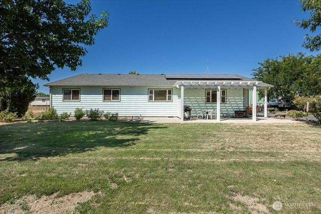 157209 W North River Road, Prosser, WA 99350