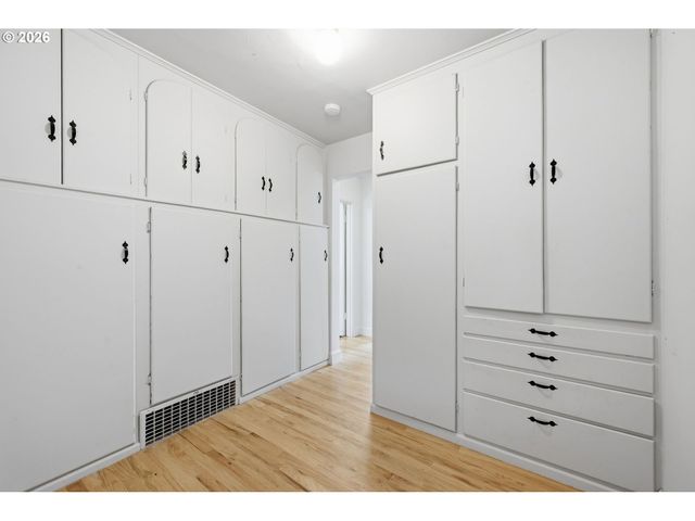 1314 DALTON Dr, Eugene, OR 97404