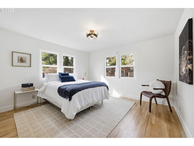 1314 DALTON Dr, Eugene, OR 97404