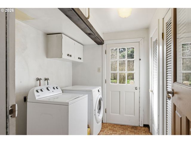 1314 DALTON Dr, Eugene, OR 97404