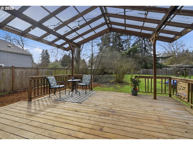 1314 DALTON Dr, Eugene, OR 97404