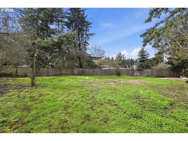 1314 DALTON Dr, Eugene, OR 97404