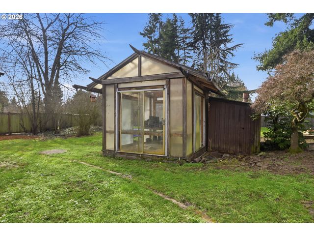 1314 DALTON Dr, Eugene, OR 97404