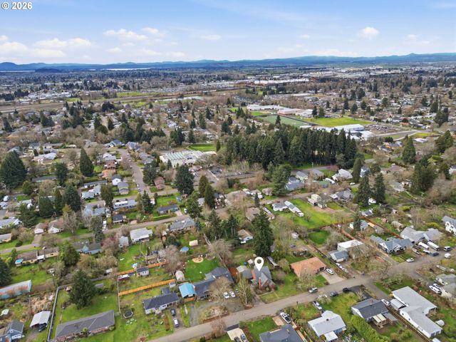 1314 DALTON Dr, Eugene, OR 97404