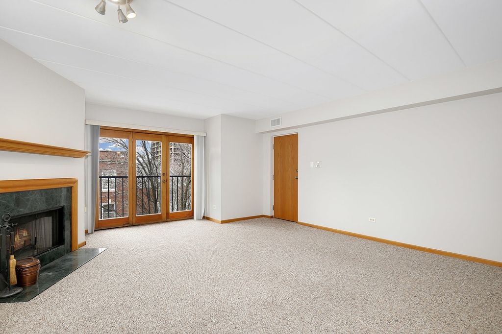 812 S Miller Street 3N, Chicago, IL 60607 — photo 2