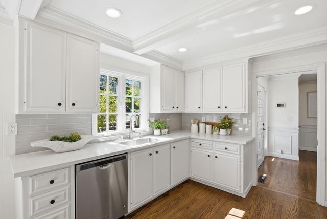 20 Campo Bello Court, Menlo Park, CA 94025