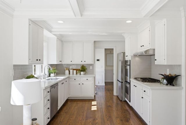 20 Campo Bello Court, Menlo Park, CA 94025