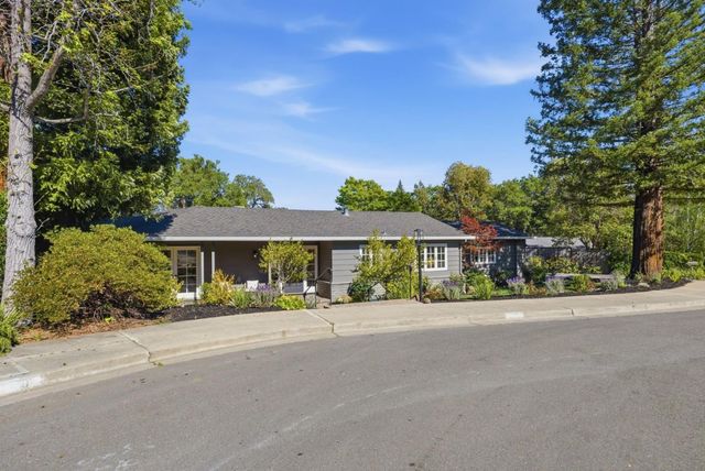 20 Campo Bello Court, Menlo Park, CA 94025