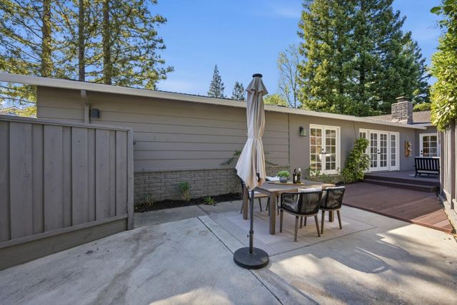 20 Campo Bello Court, Menlo Park, CA 94025