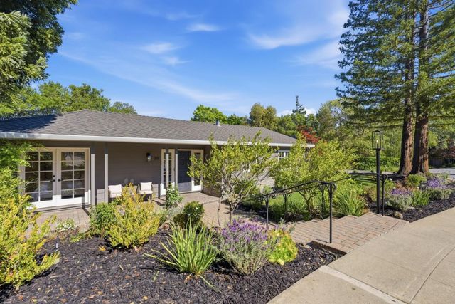 20 Campo Bello Court, Menlo Park, CA 94025