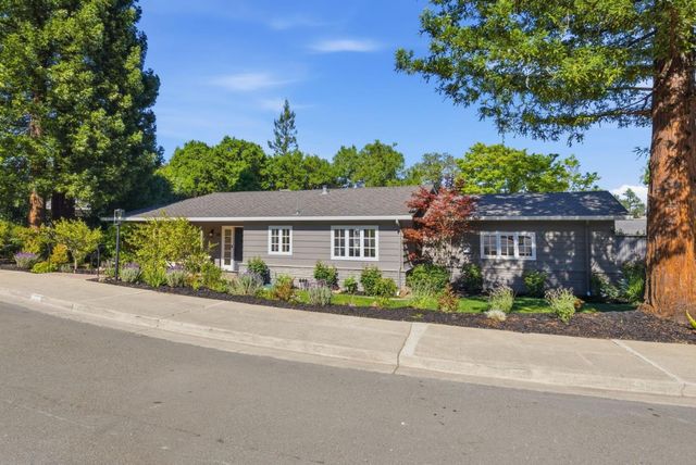 20 Campo Bello Court, Menlo Park, CA 94025