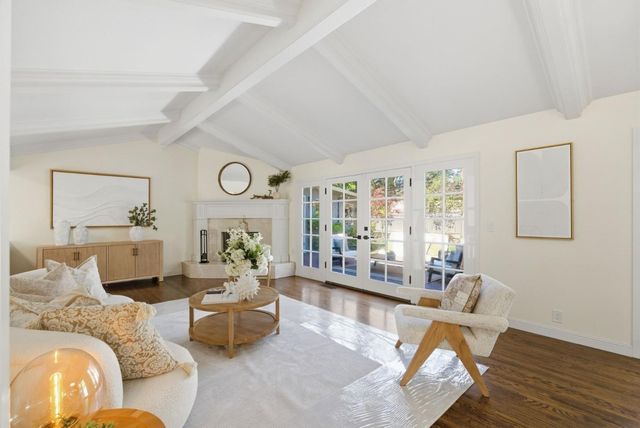 20 Campo Bello Court, Menlo Park, CA 94025