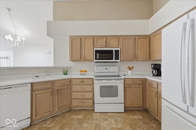 2392 Steeple Chase, Shelbyville, IN 46176