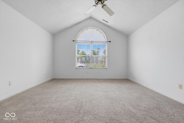 2392 Steeple Chase, Shelbyville, IN 46176