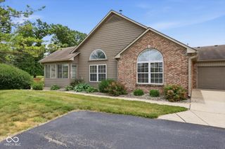 2392 Steeple Chase, Shelbyville, IN 46176