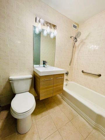 4800 S Chicago Beach Drive 2512N, Chicago, IL 60615