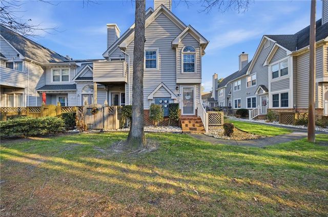 705 New River Ct Apt G, Chesapeake, VA 23320