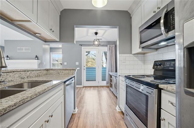 705 New River Ct Apt G, Chesapeake, VA 23320