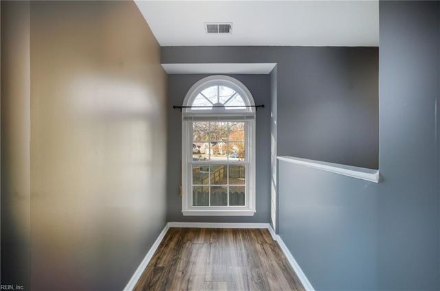 705 New River Ct Apt G, Chesapeake, VA 23320