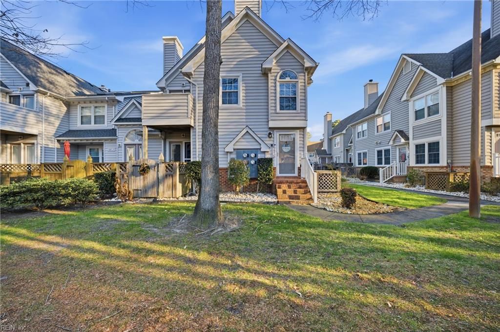 705 New River Ct Apt G, Chesapeake, VA 23320