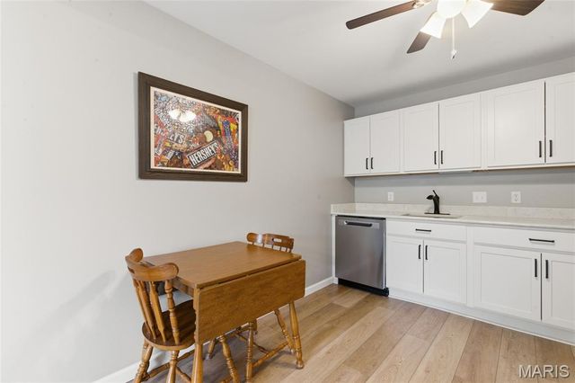 7600 Triwoods Drive E, Shrewsbury, MO 63119
