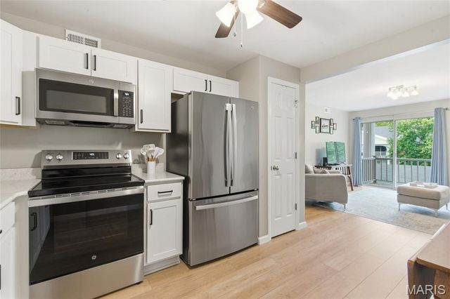 7600 Triwoods Drive E, Shrewsbury, MO 63119