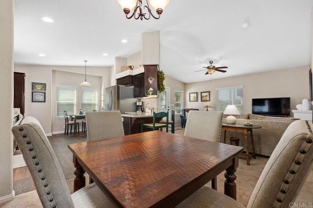 8975 Lawrence Welk Drive 112, Escondido, CA 92026