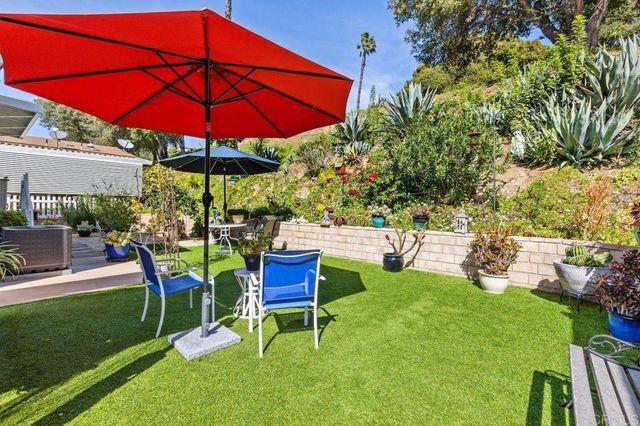 8975 Lawrence Welk Drive 112, Escondido, CA 92026