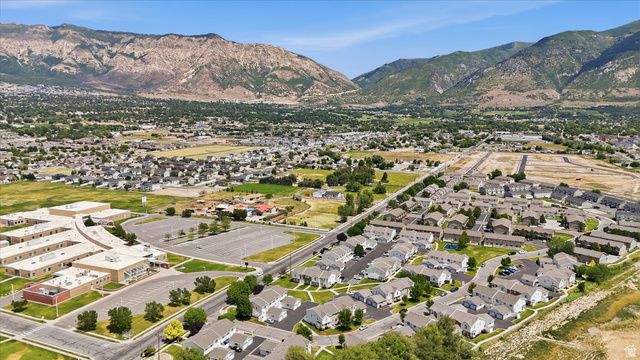 1996 N 425 W, Harrisville, UT 84414