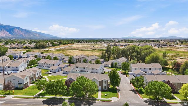 1996 N 425 W, Harrisville, UT 84414