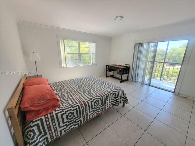 1230 NE 139th St 304, North Miami, FL 33161