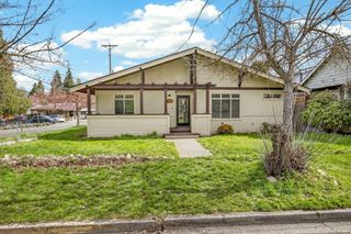 24 Dewey Street, Ashland, OR 97520