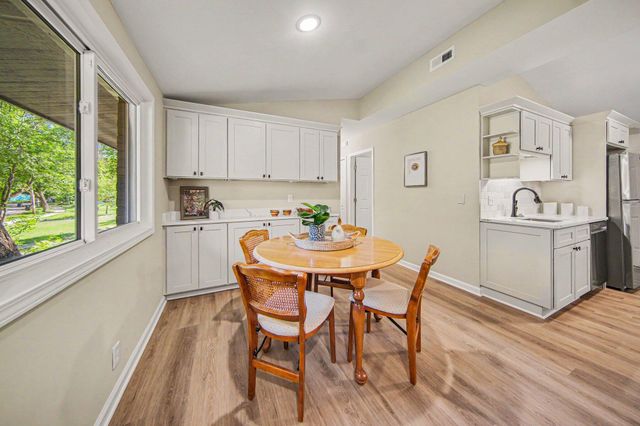 2731 Canterbury Road, Ann Arbor, MI 48104