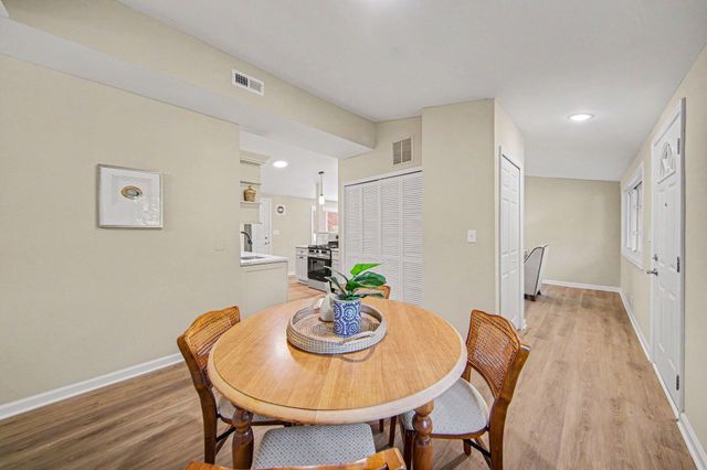 2731 Canterbury Road, Ann Arbor, MI 48104