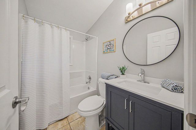 2731 Canterbury Road, Ann Arbor, MI 48104