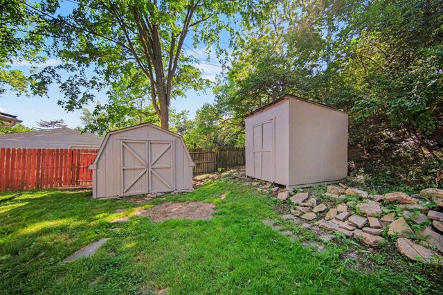 2731 Canterbury Road, Ann Arbor, MI 48104