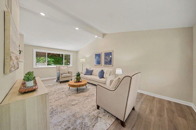 2731 Canterbury Road, Ann Arbor, MI 48104