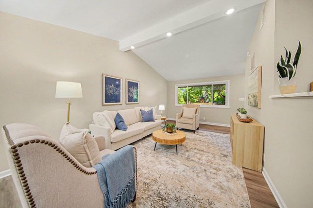 2731 Canterbury Road, Ann Arbor, MI 48104